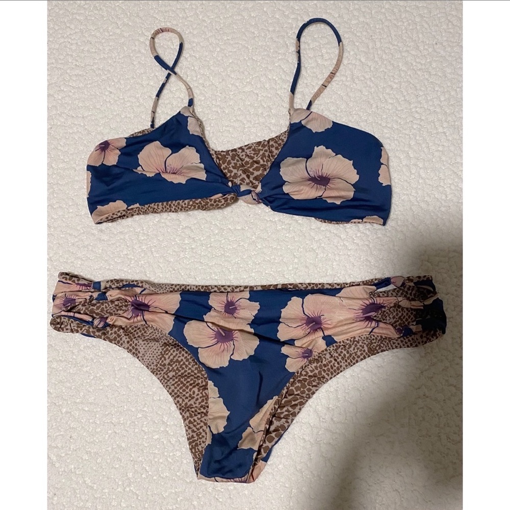 Acacia Hibiscus Bikini Top (L) and Bikini Bottom (L)